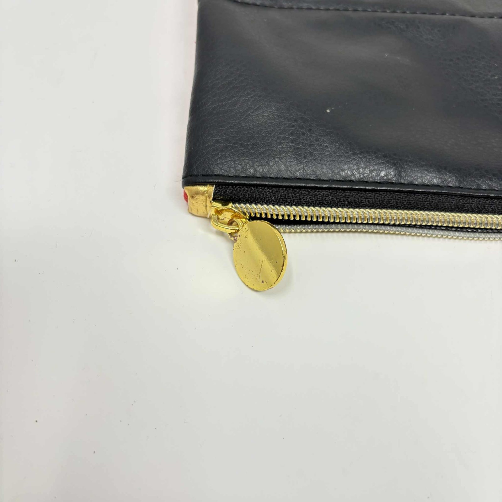 Disney Minnie Mouse Lady Change Purse Cash Wallet I'm All Ears Pencil Case