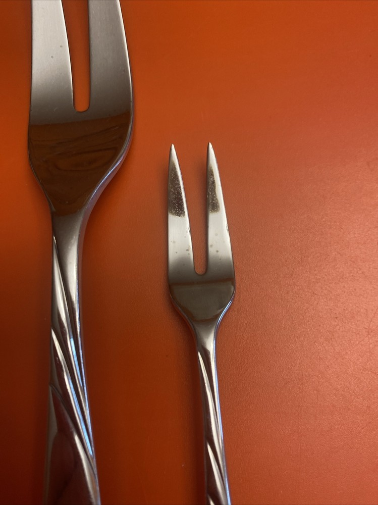 Stonegate Flatware- Solitude- Pie Serve- Ladle- Serving & Pickle Fork 6 Pieces
