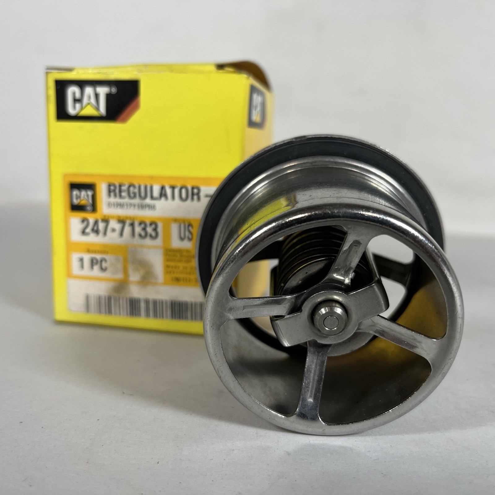 Genuine CAT Caterpillar 247-7133 Thermostat Regulator NOS OEM 2477133