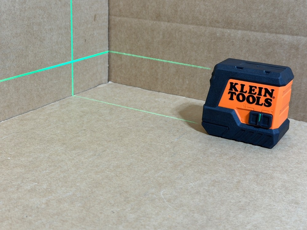 KLEIN TOOLS [93MCLG] MINI GREEN CROSS LINE LASER LEVEL - [NO BRACKET]