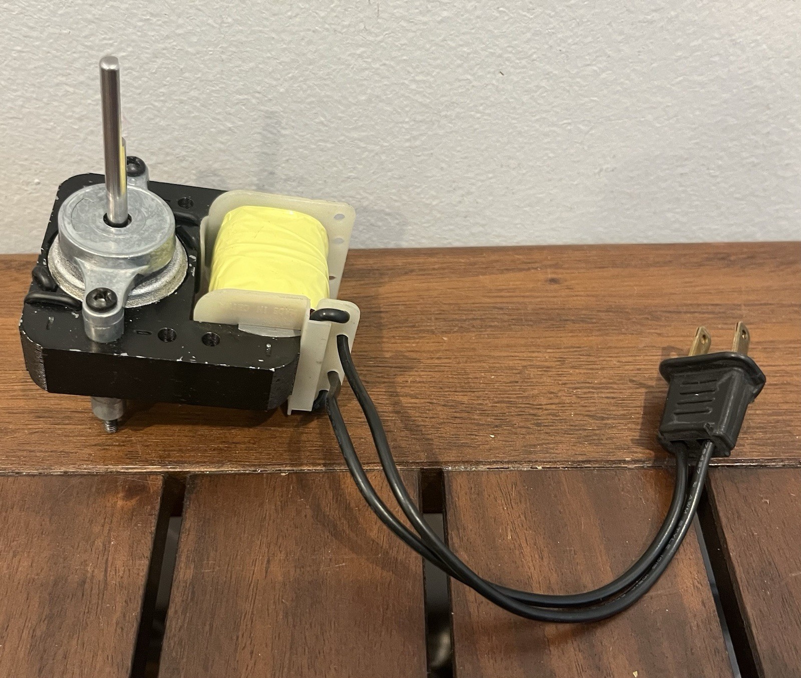 HD Supply Evp. Fan motor YJF61/16B, 60HZ 120V .70AMPS HDS:250375 New Open Box