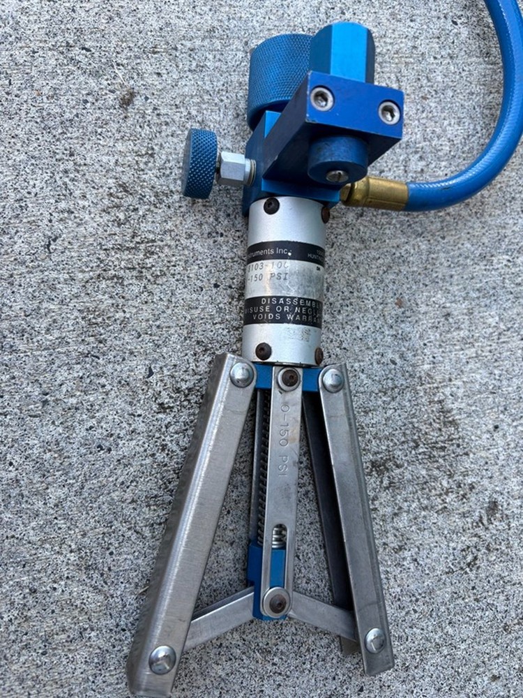3D Instruments #8103-100 Range 0-150 PSI Hand Held Test Pump