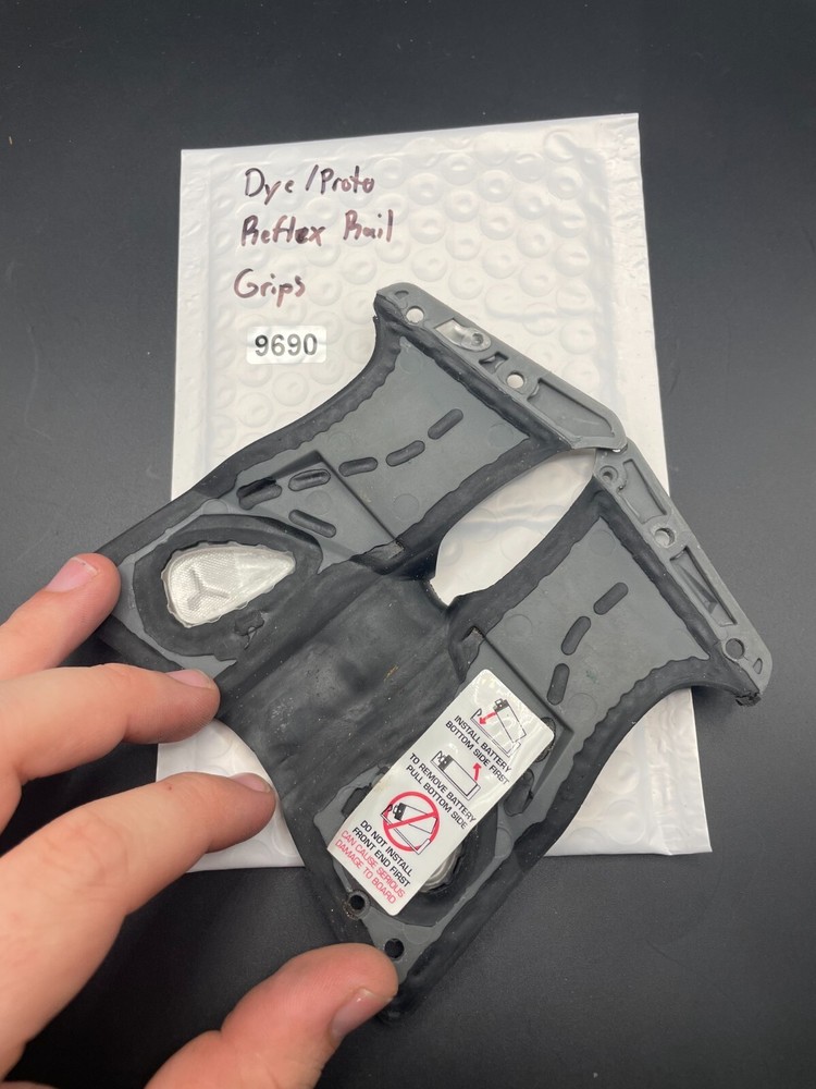 Dye/Proto Reflex Rail Grips