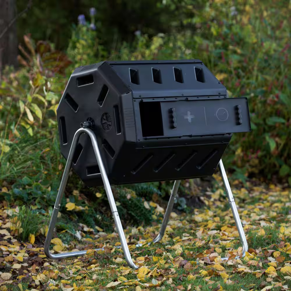Tumbling Composter with Two Chambers for Efficient Batch Composting