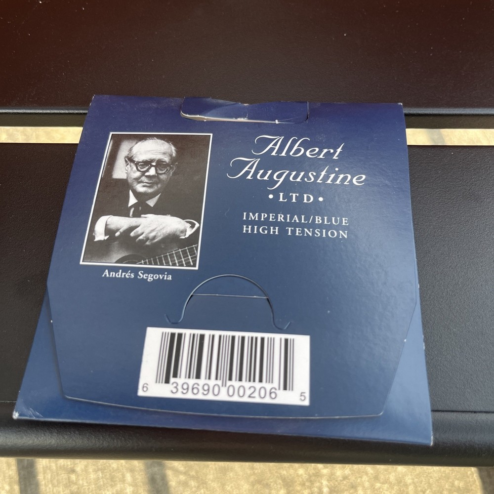 AA Augustine Strings Imperial Blue Medium High Tension Accordion Accessory (AUGI