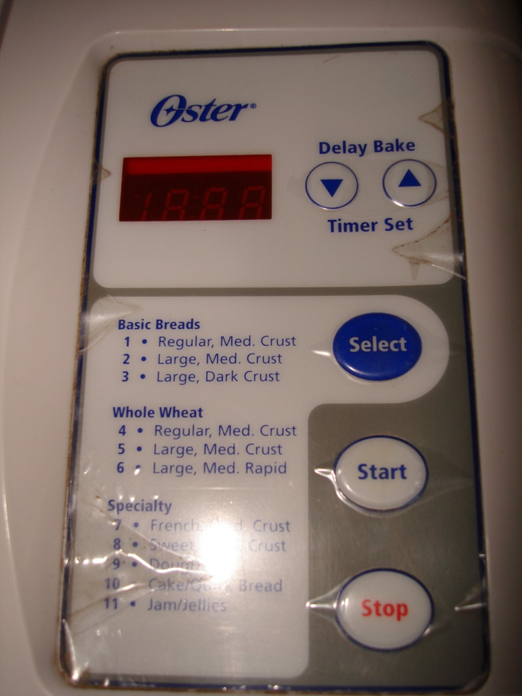 MINT! OSTER BREAD MAKER MODEL 5843 SPOTLESS!!