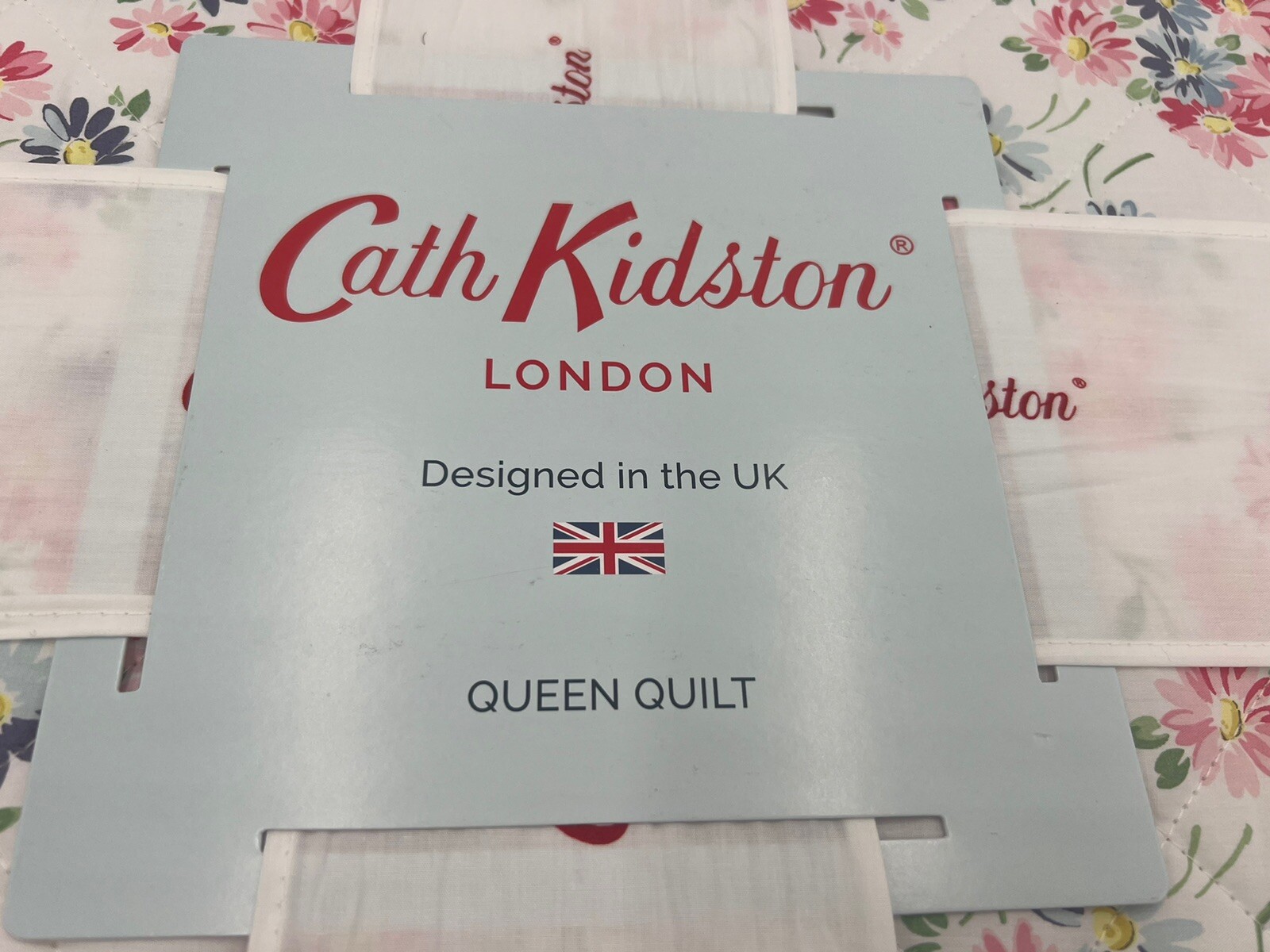 Cath Kidston Queen Quilt, Daisy Bouquet - Pink, 100% Cotton Percale, Floral
