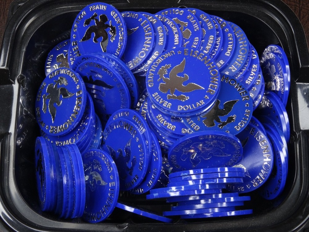 (100) Blue Token from US Mint Eisenhower Silver Dollar Coin Sets Plastic Chip