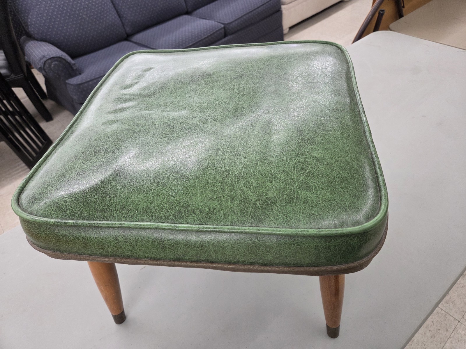 VINTAGE WONDERFUL MID CENTURY, AVOCADO GREEN VINYL, FOOT STOOL WITH LEGS!