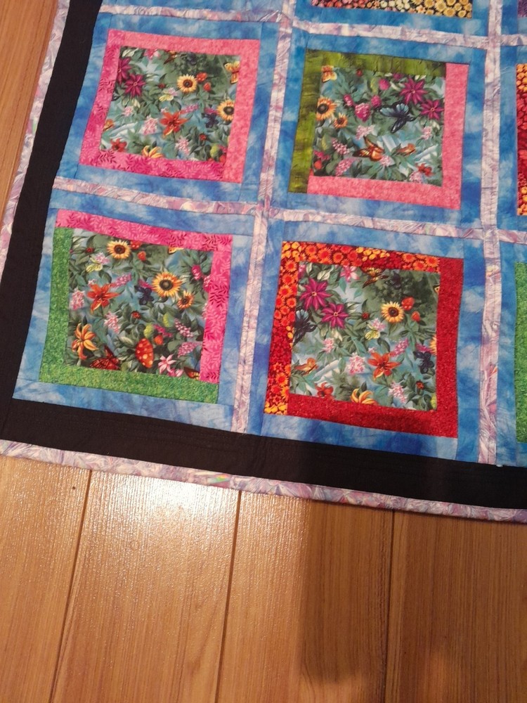 Handmade , Blue Quilt, Floral Design, Cabin Block Pattern, Reverse 43" × 43 "