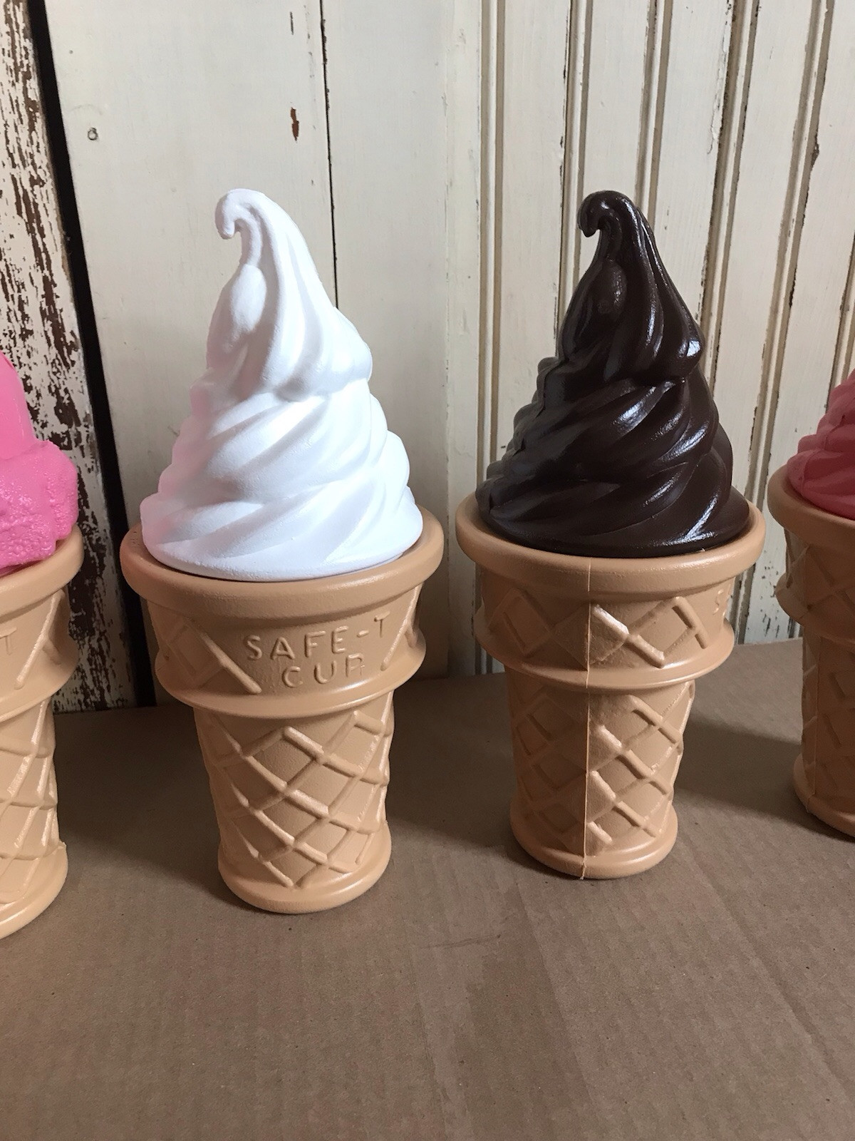 Blow Mold Plastic Ice Cream Shop Display Cones Swirl Scoop Safe T Cup Lot Of 5