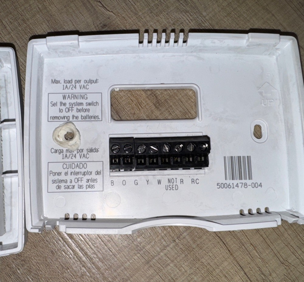 HONEYWELL RTH111B1024 NON-PROGRAMMABLE THERMOSTAT