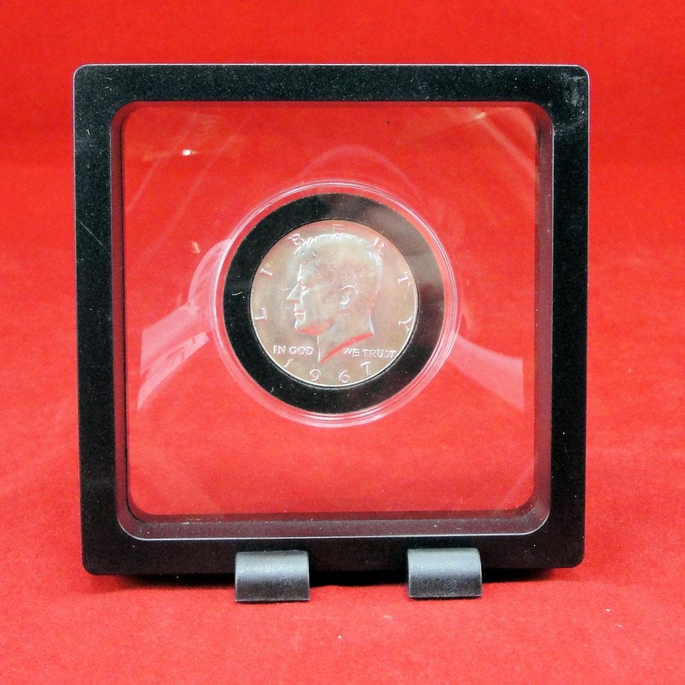 Floating Magic Frame Display Stand by Lighthouse 90