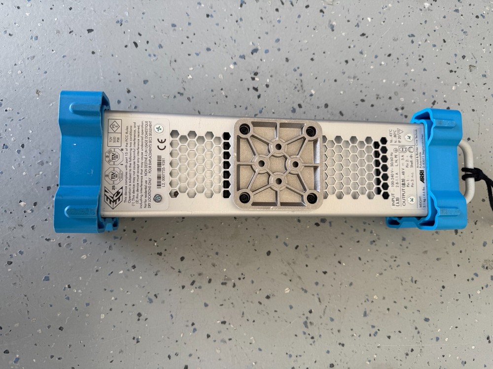 ARRI SkyPanel S30 Basic LED Kit + 40° Grid Wheeled Custom Jason Case VERY CLEAN!