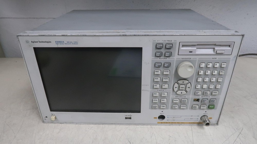 AGILENT E5062A NETWORK ANALYZER M0256