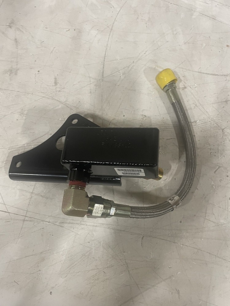 New Cummins Onan MUFFLER 4939034