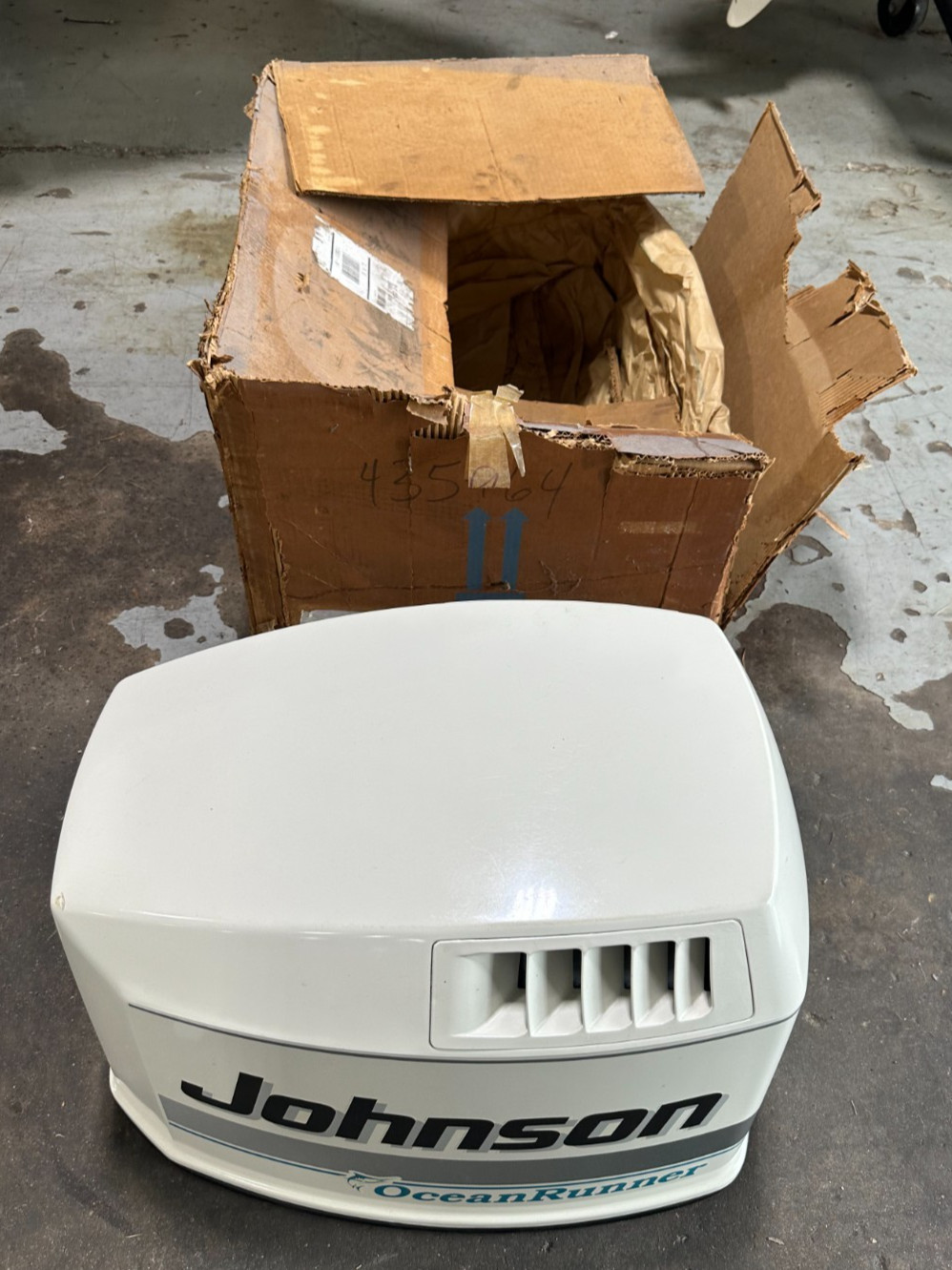 New OEM Johnson 150 Hp V6 2-Stroke Ocean Runner Gl Models Outboard Top Cowling