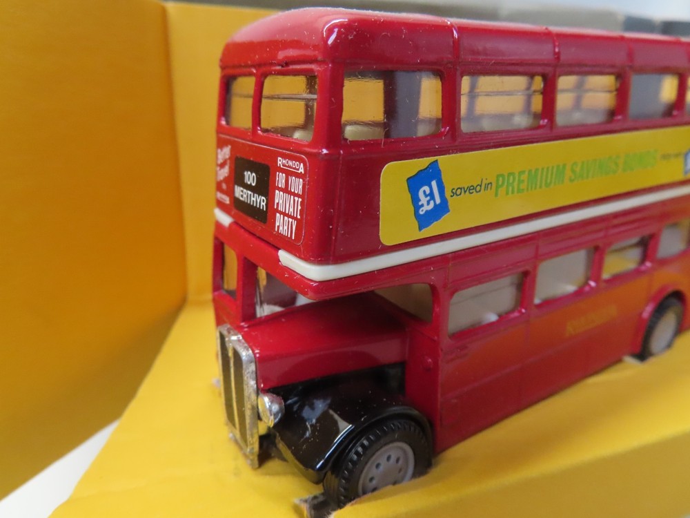 CORGI #C559/5 'A E C ' RHONDDA ' Bus boxed ..*