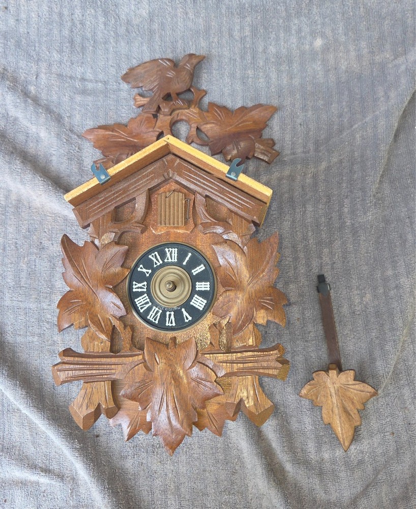 Vintage Small Hurbert Herr Cuckoo Clock - Nice Shape! - Missing Parts