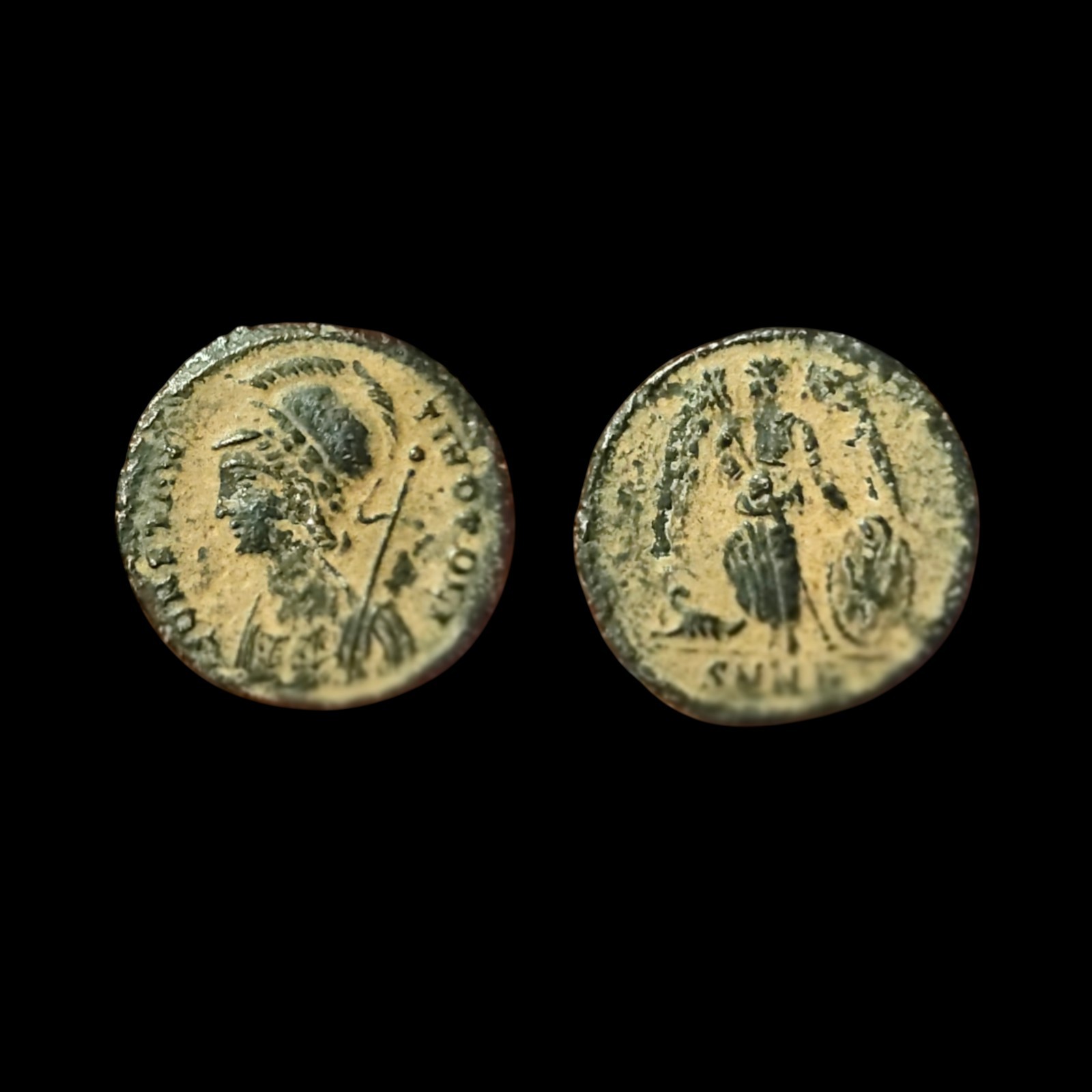 Constantine I Commemorative series, c. 330-354. Æ Nike SHANI Helmeted Roman Coin