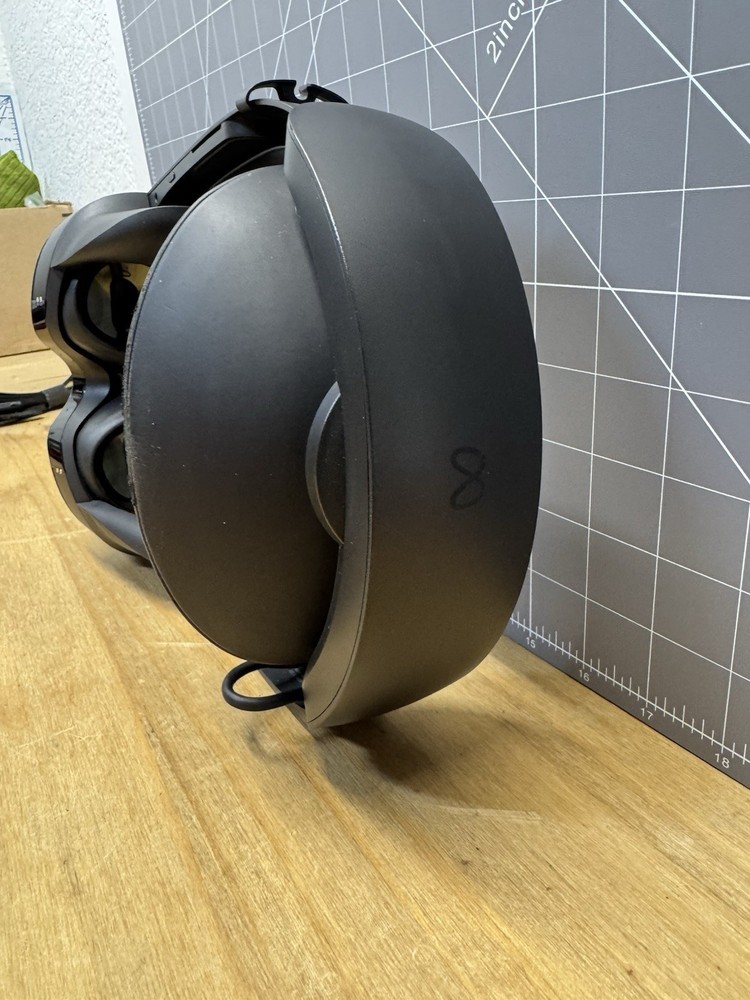 USED Meta Quest Pro VR 256GB Headset Only +Charging Dock (No Controllers) TESTED