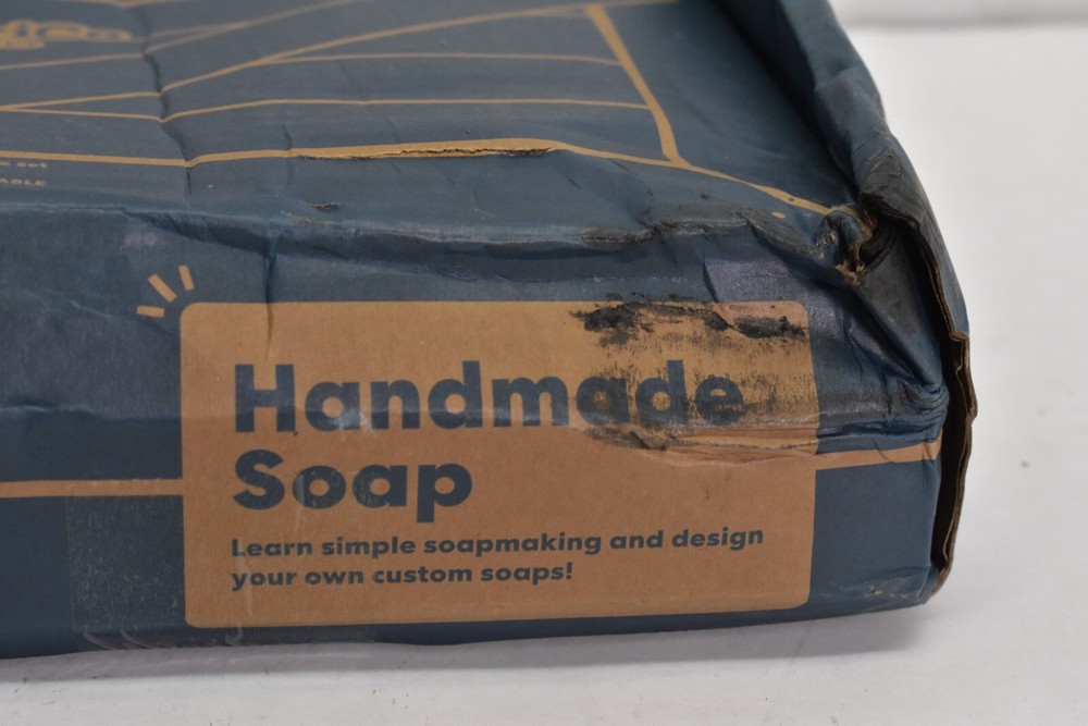 Kiwi Co Kiwico Studio Handmade Soap STEM Engineering Learning Box Soapmaking