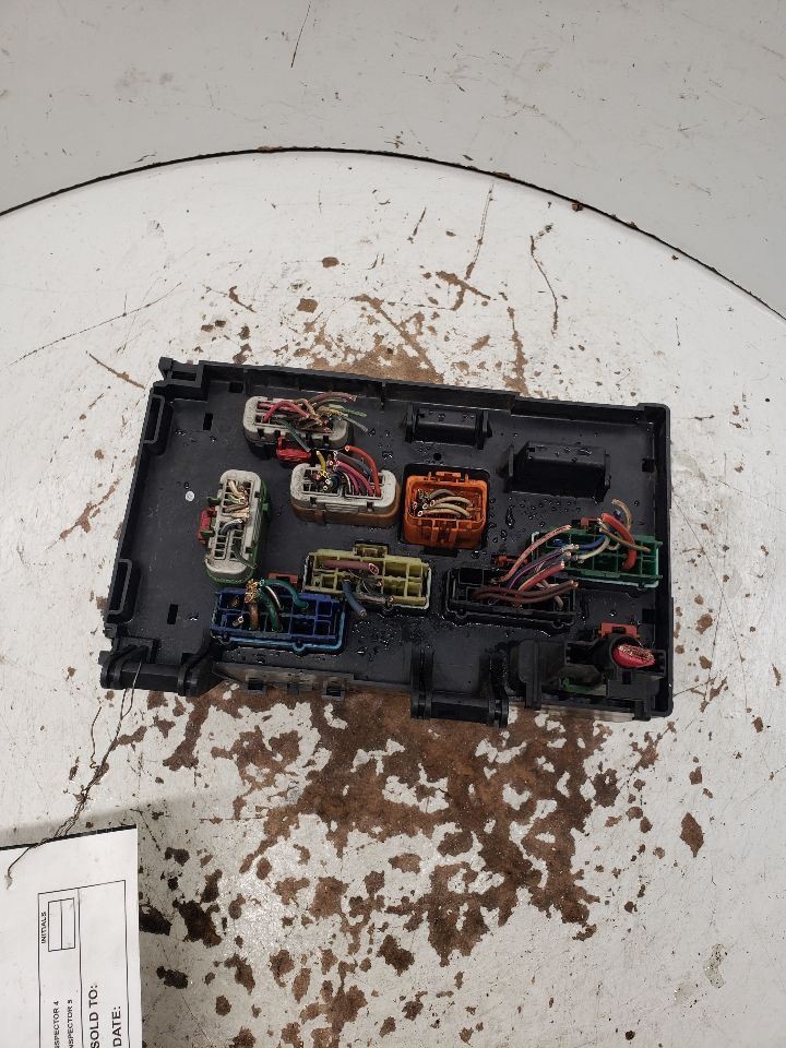 Fuse Box Engine Fits 2006-2007 CARAVAN Factory OEM