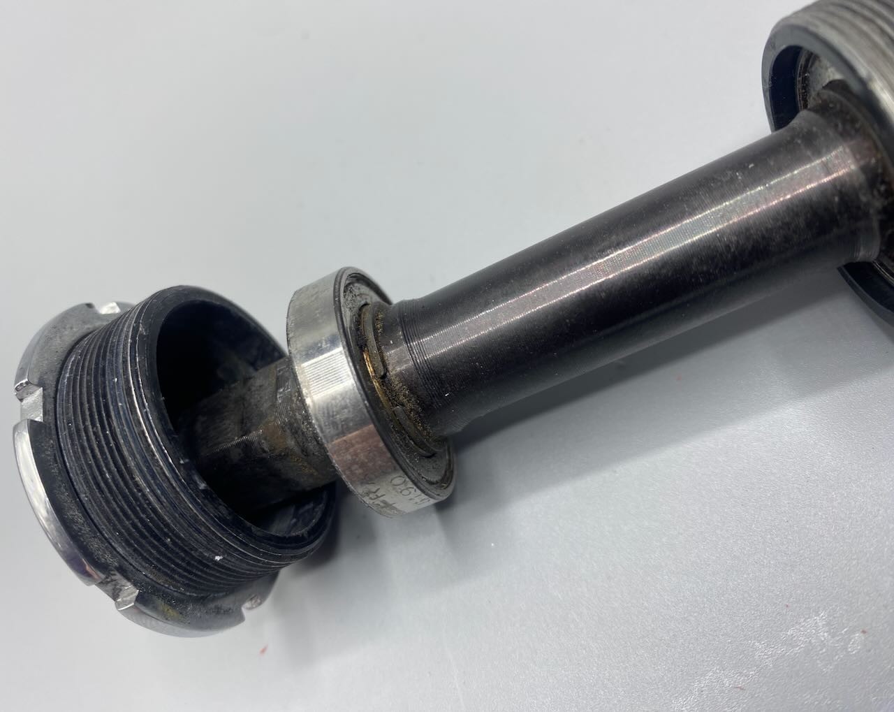 OMAS Bottom Bracket Italian Thread 113 mm Length 326 gm w/ Campagnolo Sticker