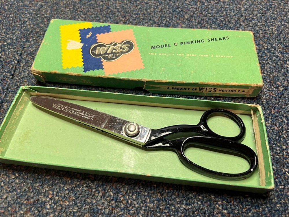 Vintage Wiss model C pinking shears, exc., original box