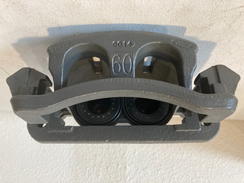 Duralast 18-B5022 BRACKETED CLPR CALIPER CON BKT