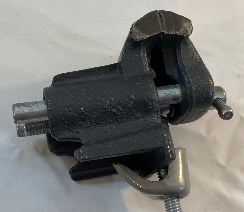 CRAFTSMAN 5246 CAST IRON VISE