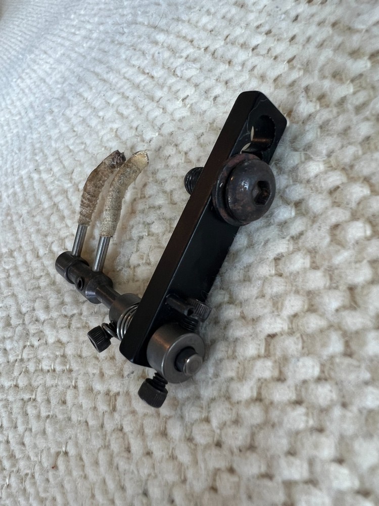 Golden Key Futura Flipper Rest