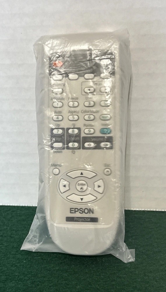 EPSON PowerLite 1770W LCD Projector ~ Model H362A ~ Excellent Condition