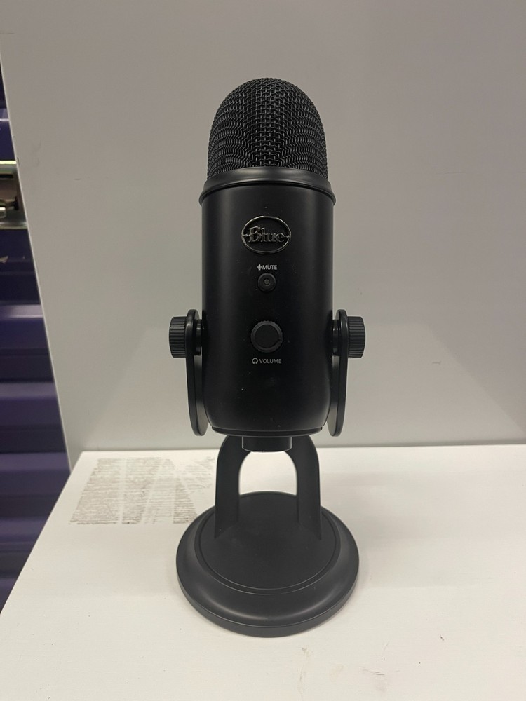 Logitech Creators Blue Yeti USB Microphone - Black