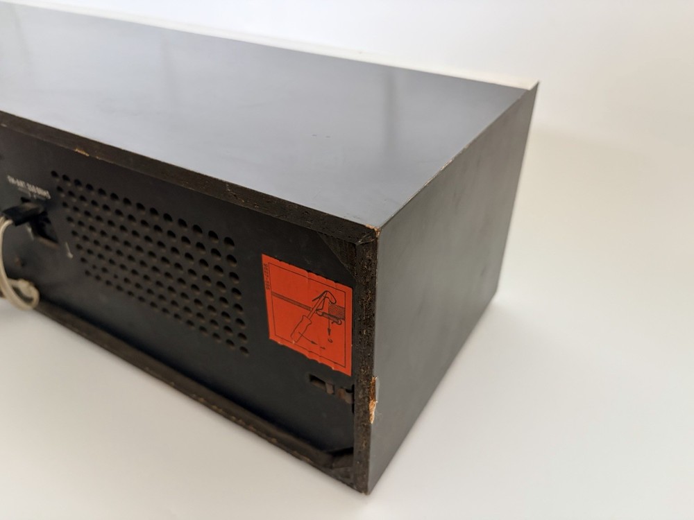 Vintage Grundig Model RF 2160U Solid State Stereo Read Description