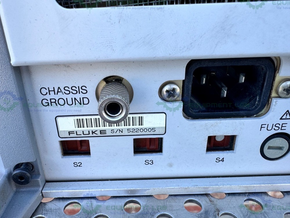 Fluke Calibration 5700A High Performance Multi Fnction Calibrator NOT CALIBRATED