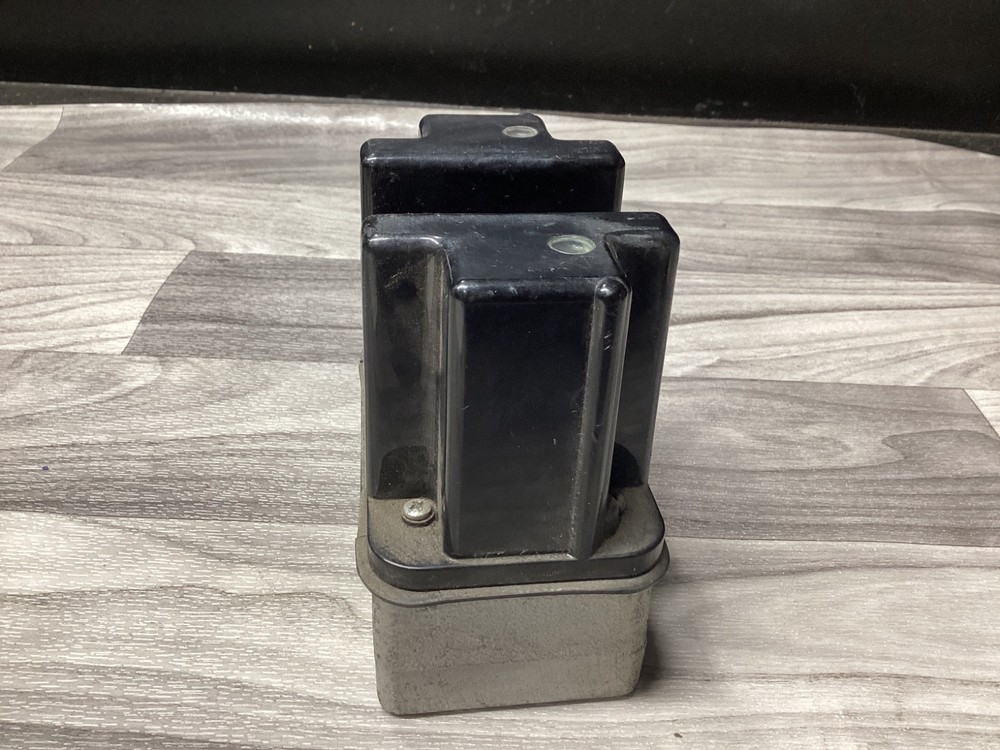 PINNACLE SYSTEMS INC UL-101-2P-DC SOCKET RELAY #115E59PR6
