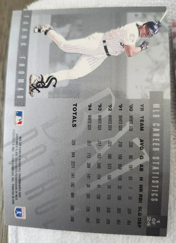 Leaf Limited Bat Patrol Complete 24 Card Set