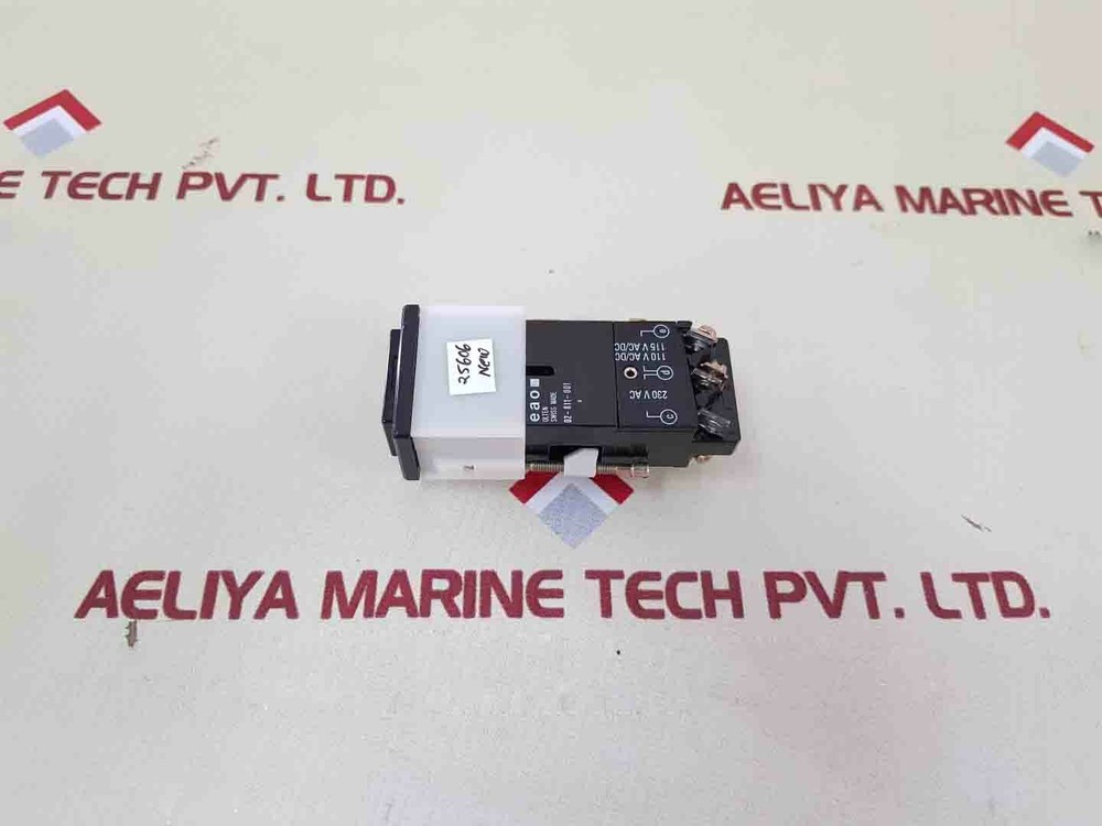 Eao 02-811-001 pushbutton switch