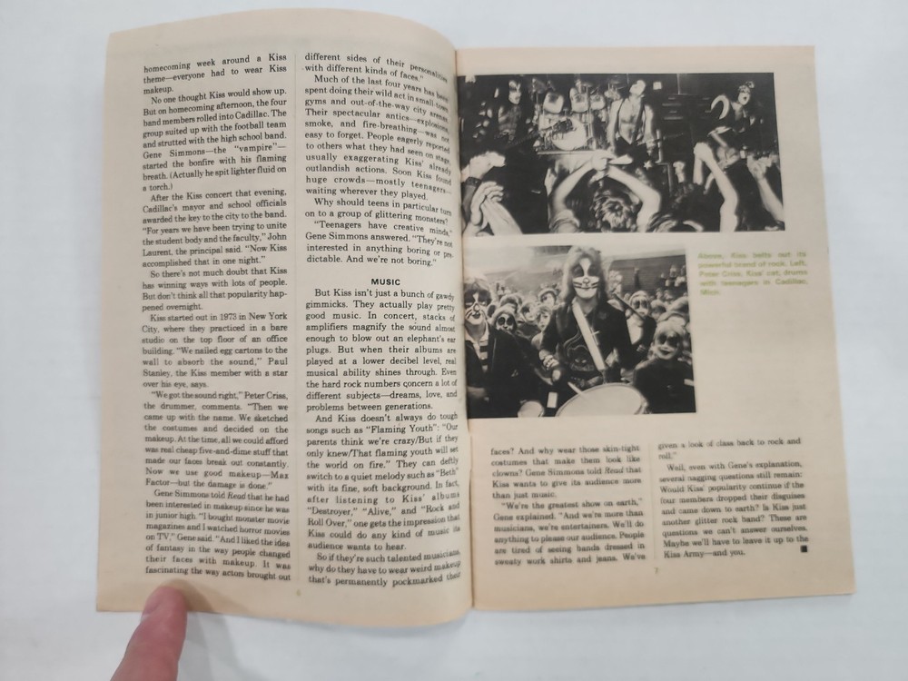 Read Magazine KISS Rock Band Content Vintage 2/18/1977 Issue *SEE NOTES