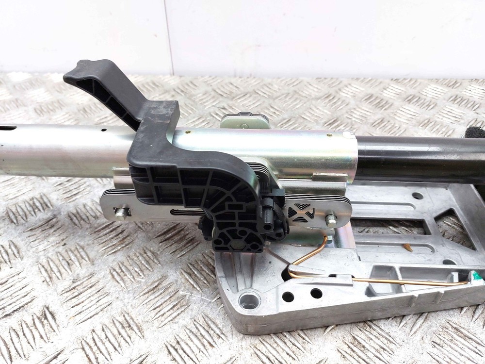 MERCEDES E CLASS C207 STEERING COLUMN A2074600016 2014