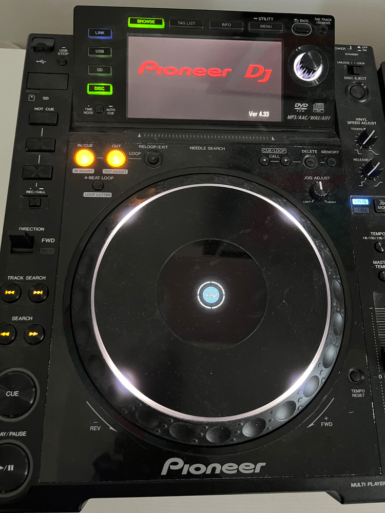 Pioneer CDJ-2000 DJ Turntable great condition