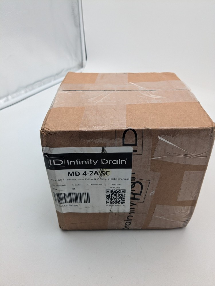 Infinity Drain 4" x 4" MD 4 Center Drain Complete Kit & Pattern Decorative Plate