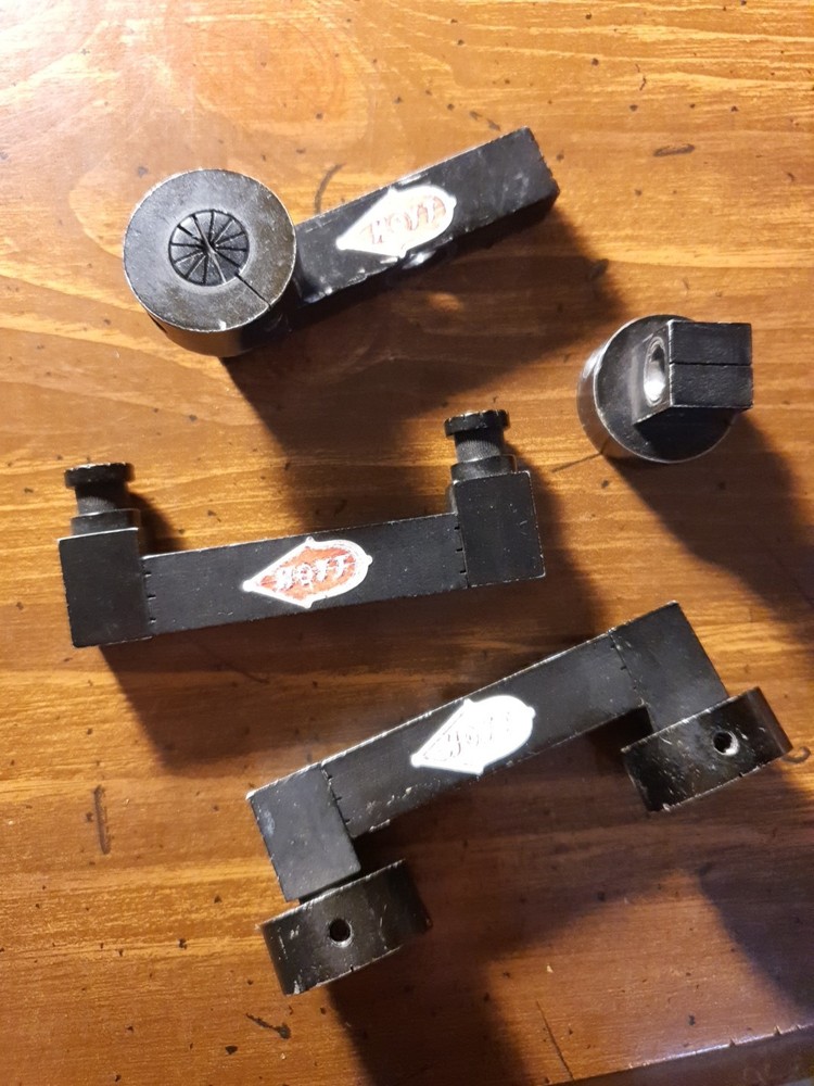 Vintage Hoyt V Bar Brackets