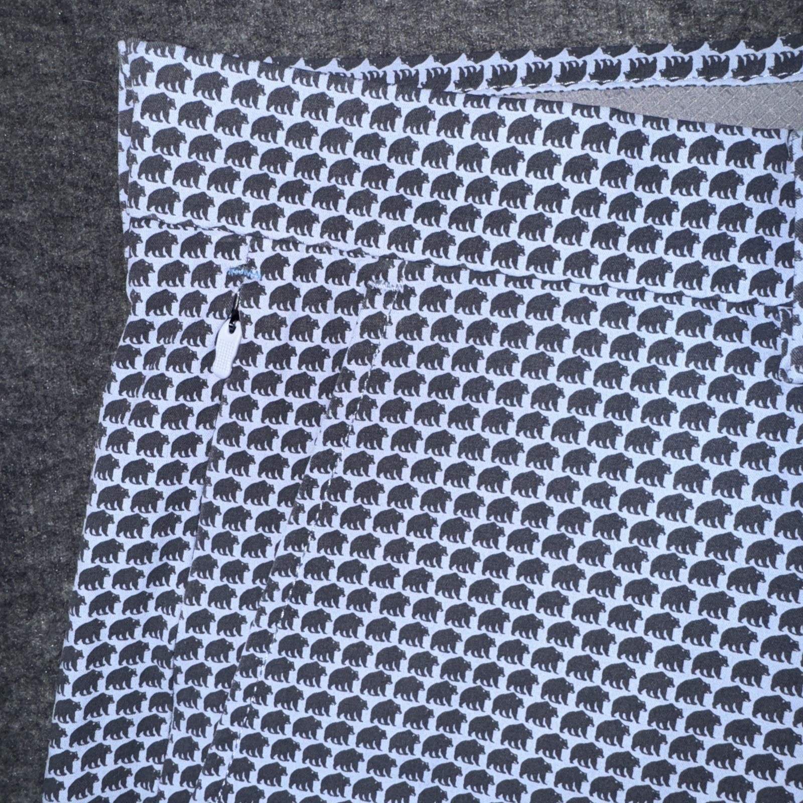 Vineyard Vines Men On The Go OTG Short Performance Bear Print Lavender Sz 32 NEW