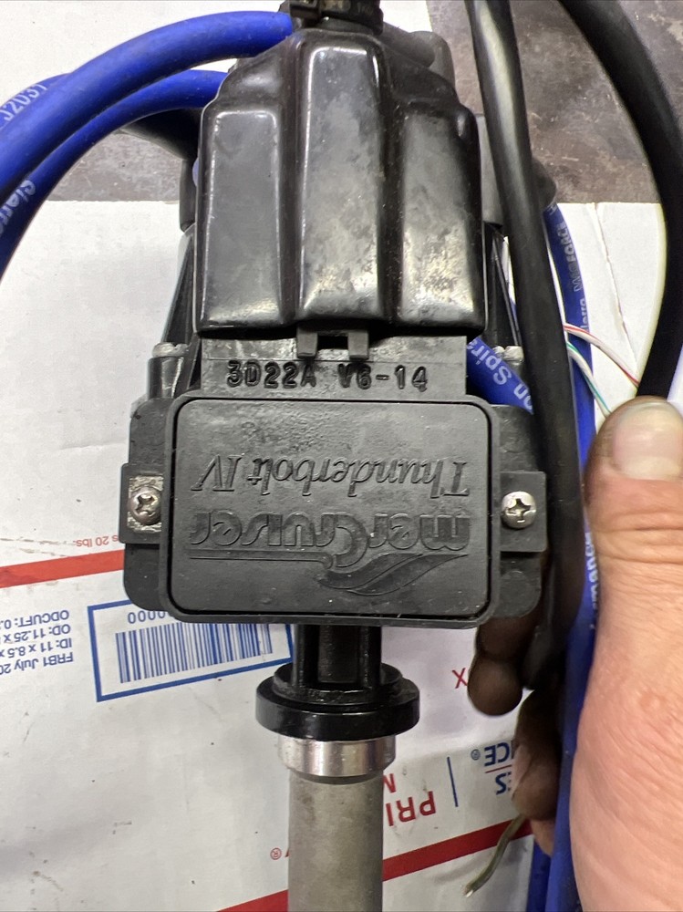 Mercruiser thunderbolt IV distributor with ignition module v6-14