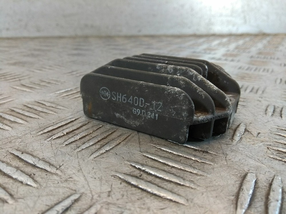 2011 GILERA RUNNER RECTIFIER REGULATOR