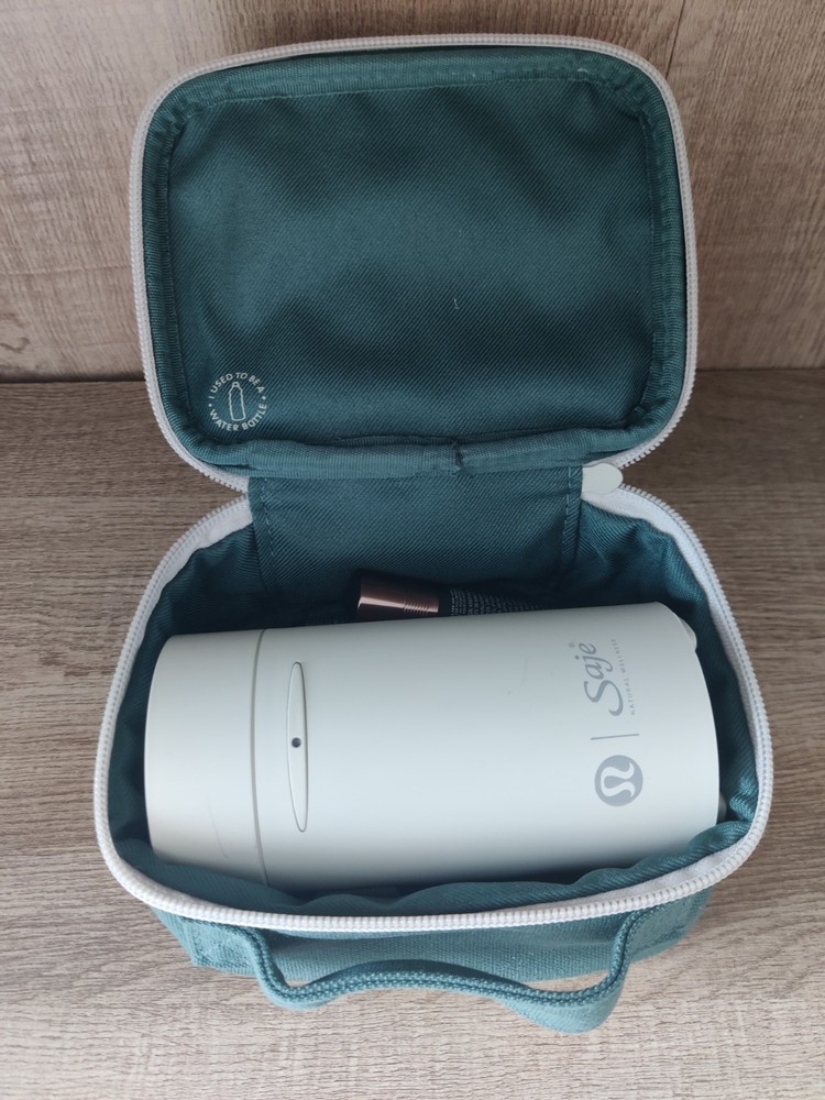Lululemon Saje Aroma Therapy Diffuser Kit W/ Case & 2 Essential Oils (No Cord)