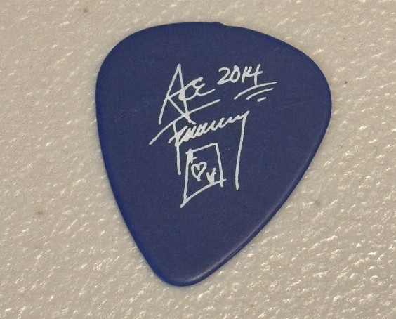 Ace Frehley Signature 2014 Space Invader Tour Guitar Pick Concert Plectrum KISS