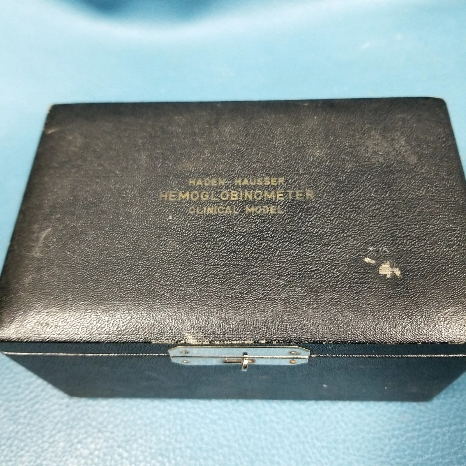VTG Haden Hauser Hemoglobinometer Clinical Model in Case w Manual
